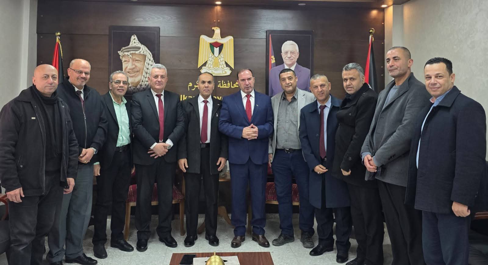 اللواء د. كميل  يكرم مدير عام التربية والتعليم السابق بطولكرم  مازن جرار لتسلمه مهامه الجديدة