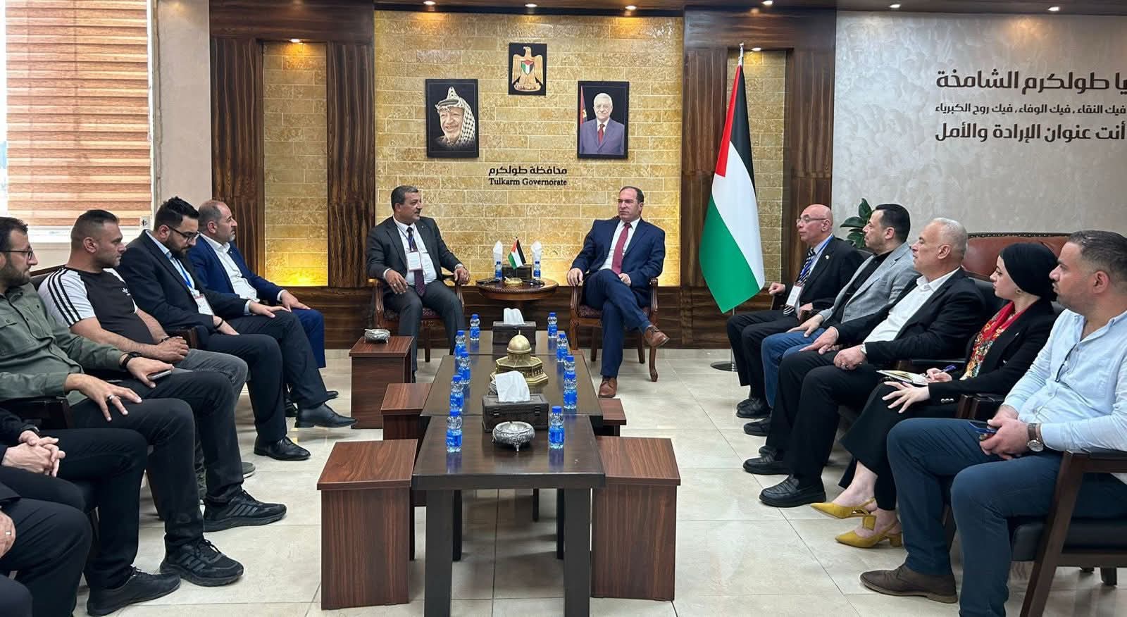 محافظ طولكرم يستقبل وكيل وزارة الحكم المحلي لبحث سير العملية الانتخابية