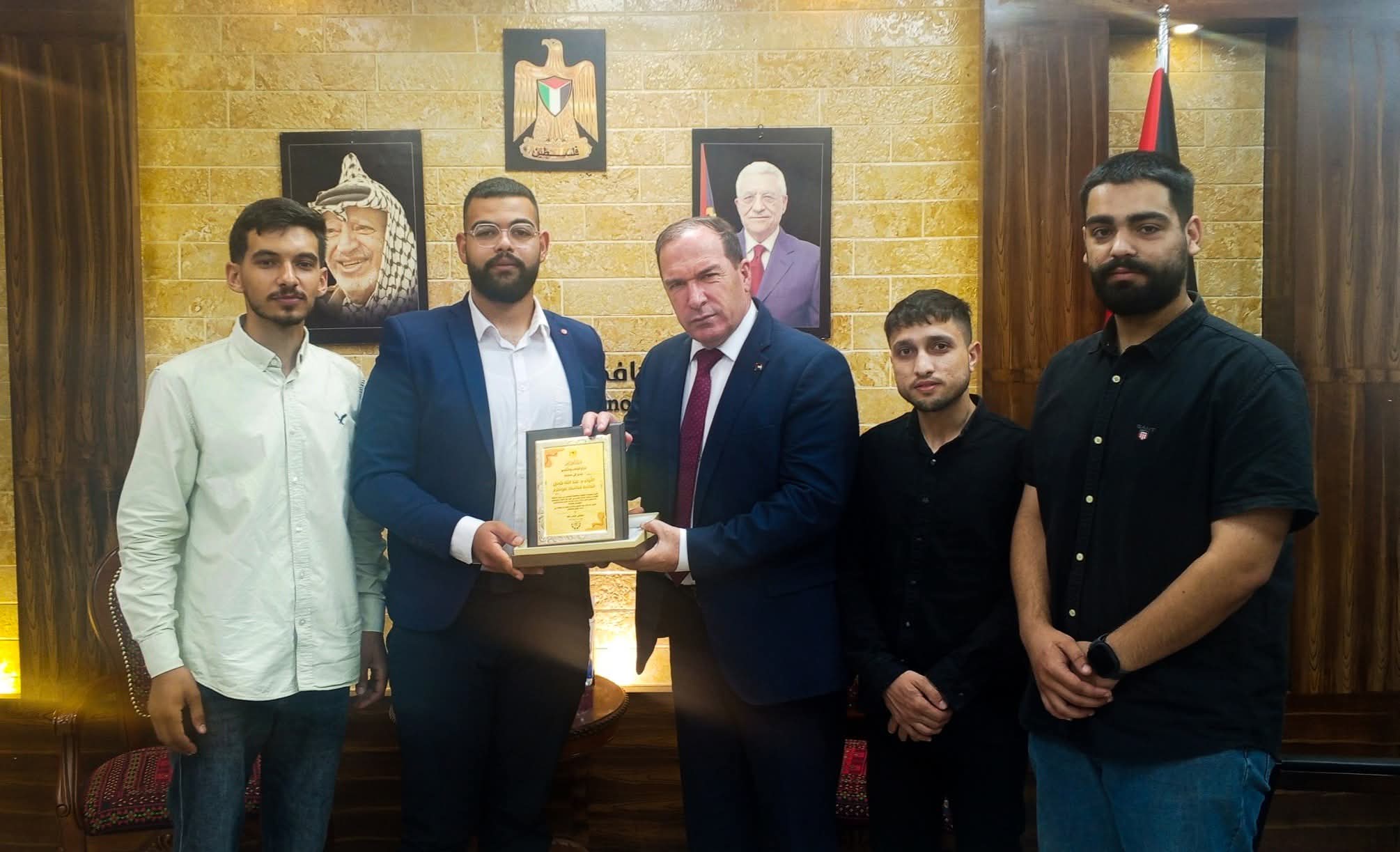 🔴 محافظ طولكرم اللواء د. كميل  يستقبل وفداً من مجلس شباب بلعا ويؤكد على  أهمية دور الشباب في بناء المجتمع
