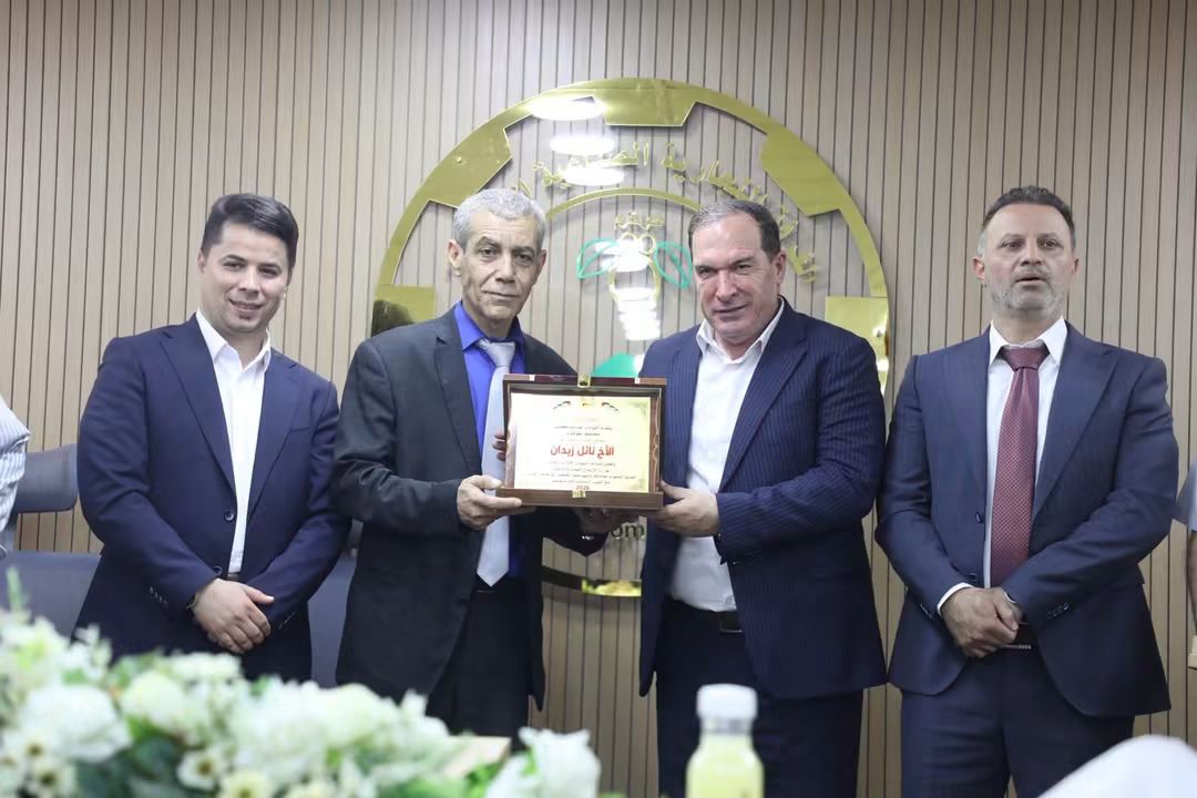 طولكرم : تكريم الوكيل المساعد للشؤون الإدارية والمالية في وزارة الأشغال  نائل زيدان تقديرا على جهوده خلال مسيرة عمله